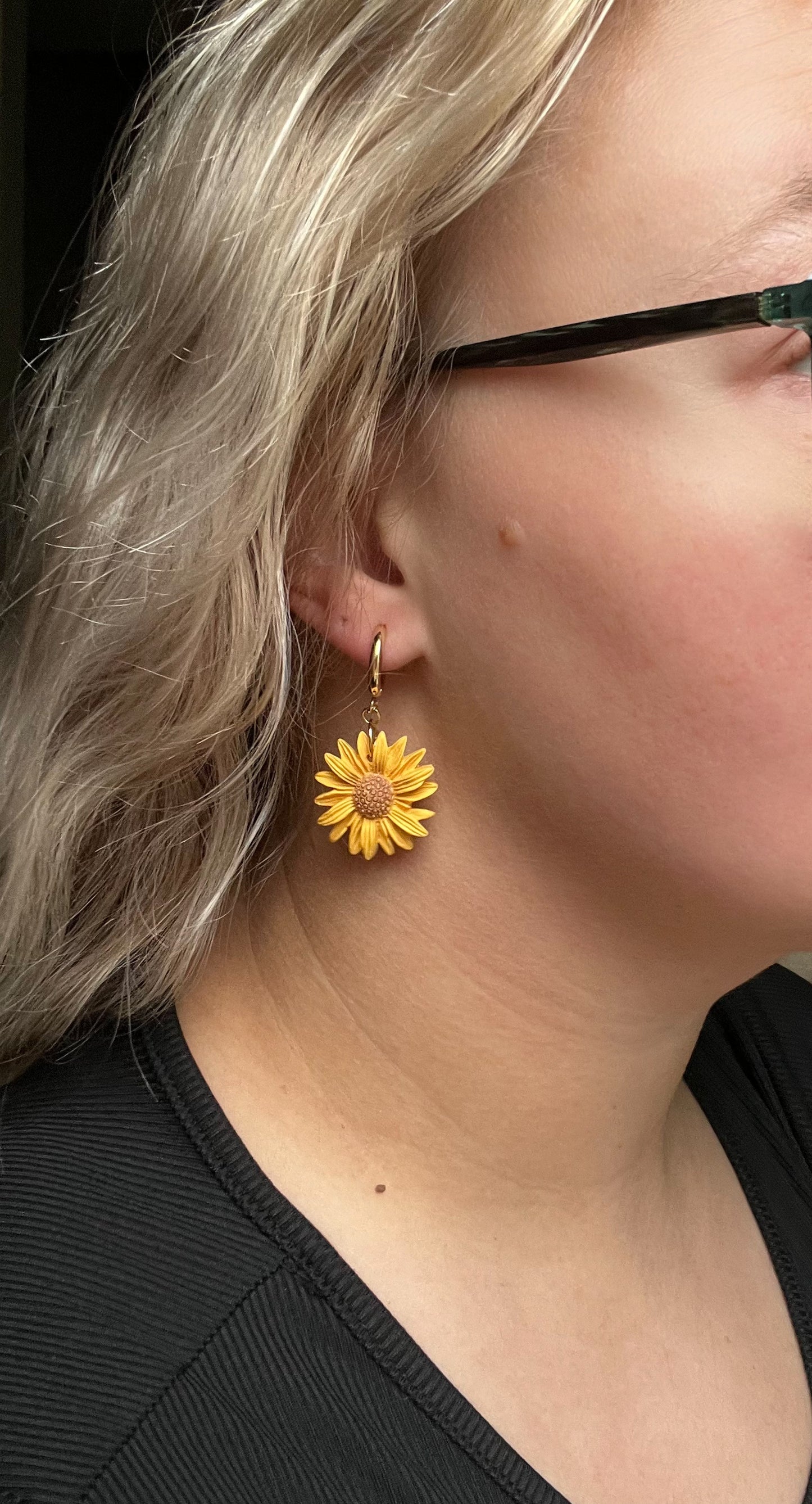 Sunny Sunflower Huggies