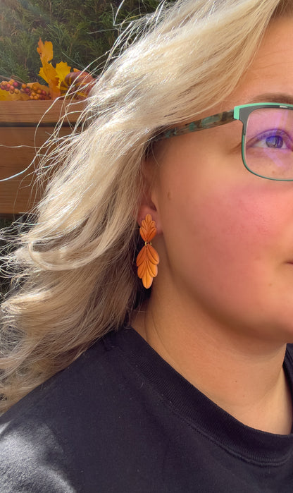 Ombre Leaves Dangle